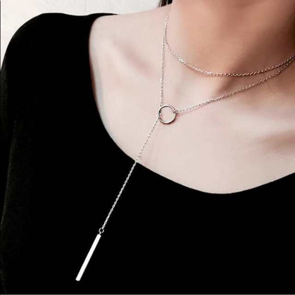 Dainty Silver Geometric Necklace
